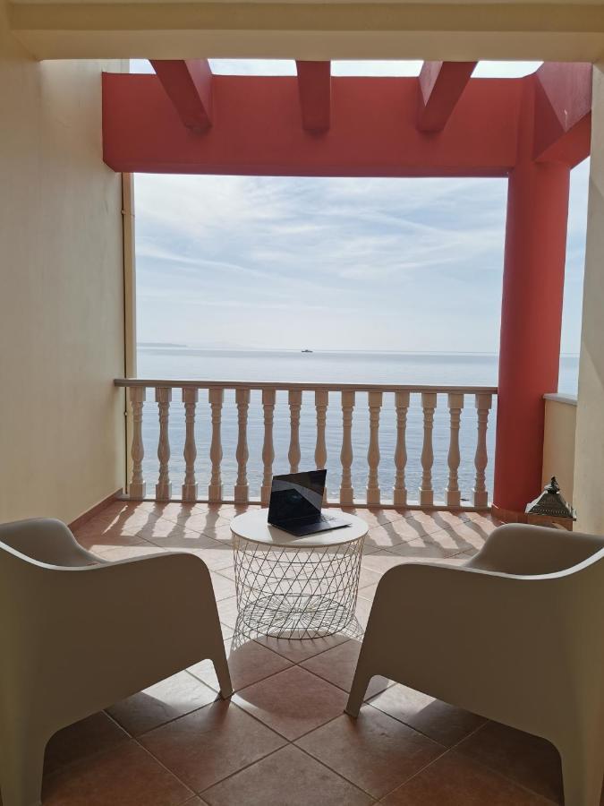 Marine Apartments Venetiko Paralia Agias Foteinis Ngoại thất bức ảnh